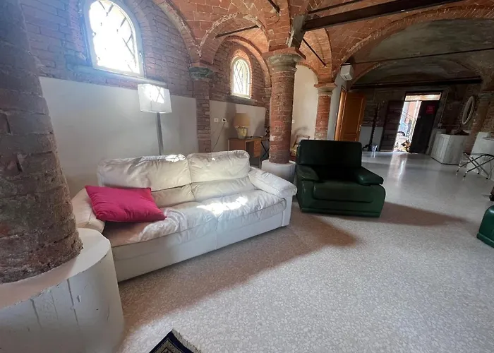 Bed & Breakfast Antica Cascina 4*